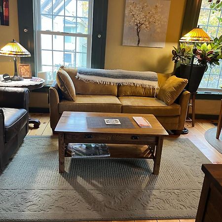 First Floor Apt With River View Hallowell Экстерьер фото